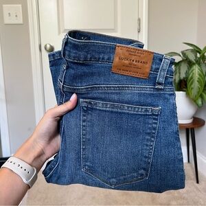 NWOT Lucky Brand Dark Wash Brooke Straight Blue Jeans - Size 6 / 28” Waist
